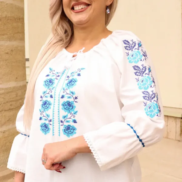 Ia tradițională Laura