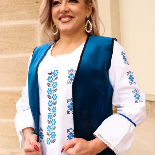 Vesta brodată tradițional Sofia